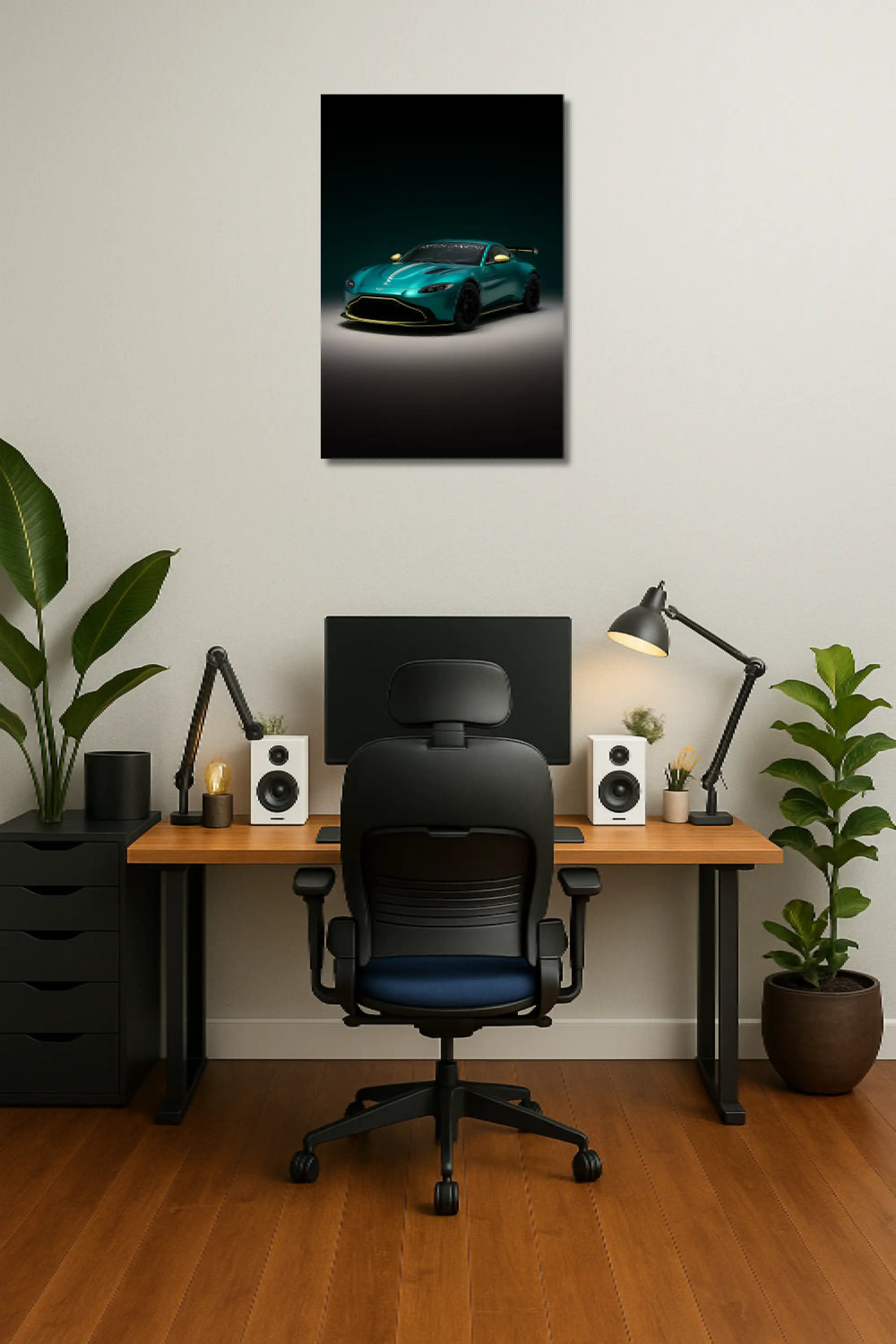 Aston Martin Vantage GT4.